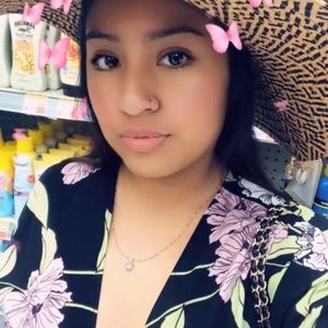 Meet your Posher, Brenda